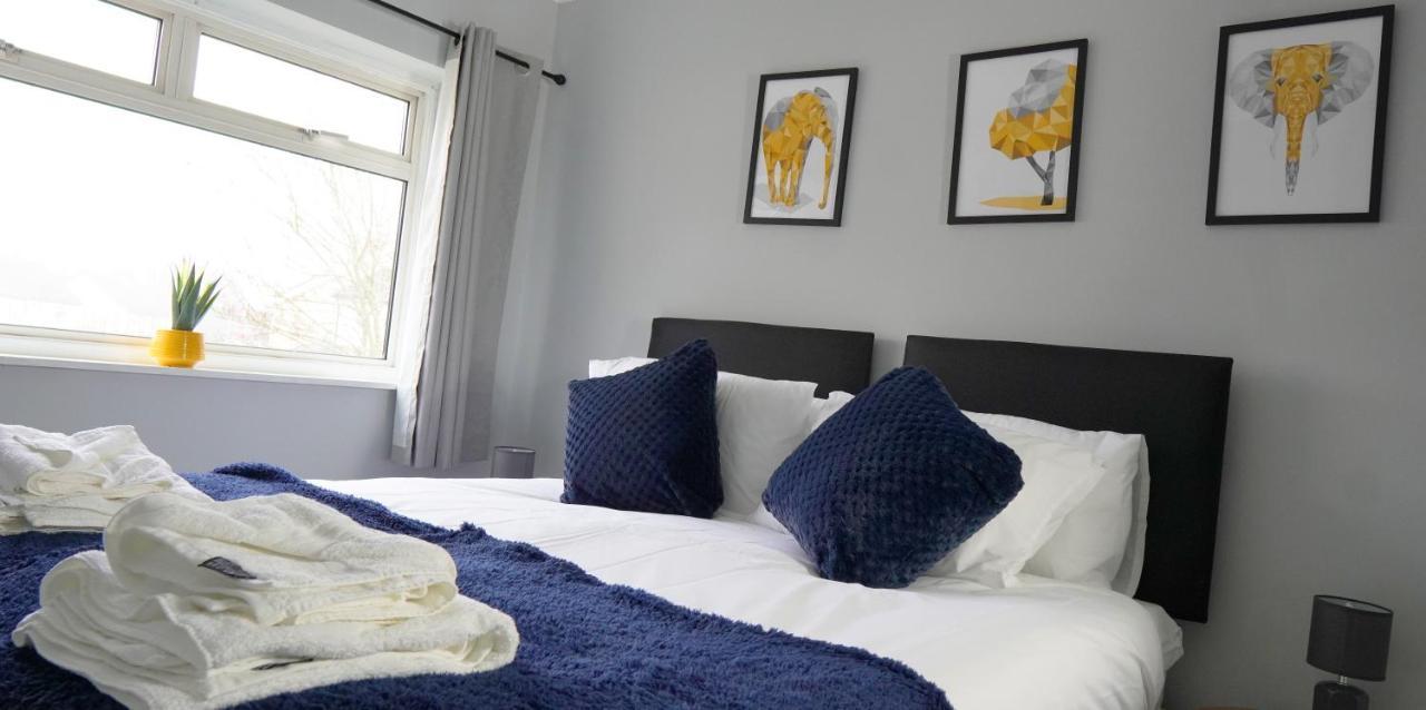 Portobello House - Four Bedroom House Perfect For Contractors - Sleeps 6 - Free Parking Wolverhampton Kültér fotó